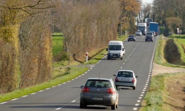 ça bouge sur la RD 948 entre Melle et sauzé-Vaussais