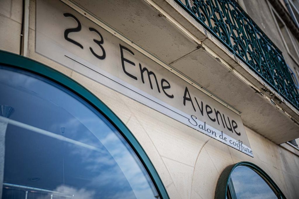 Enseigne salon coiffure à niort