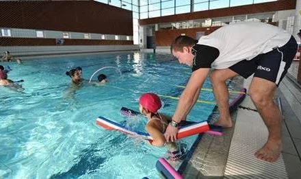 Niort : des stages de natations pendant les vacances de février