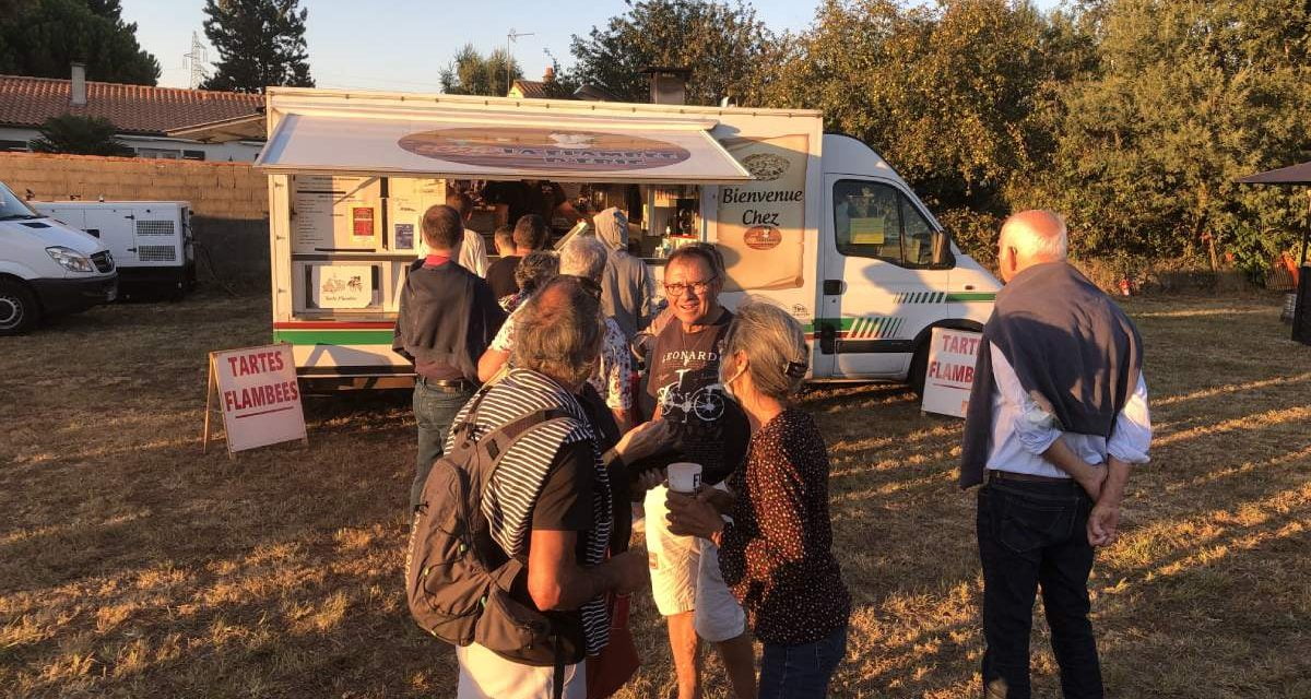 Photos et vidéo. La première journée du Festival Food Trucks de Chauray rencontre son public