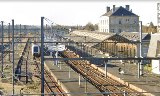 Gros chèque pour le Pôle gare Niort Atlantique