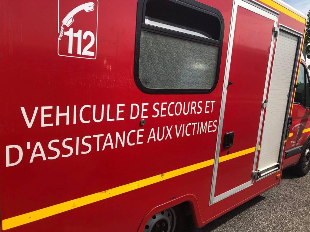 vehicule-secours-assistance-victime