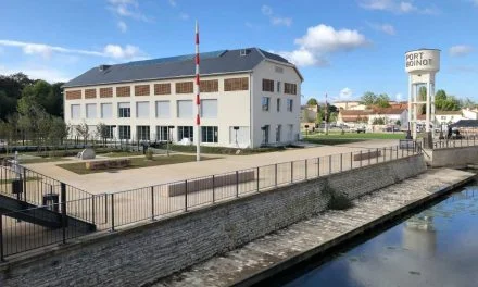 Port boinot offre un prix à la Ville de Niort