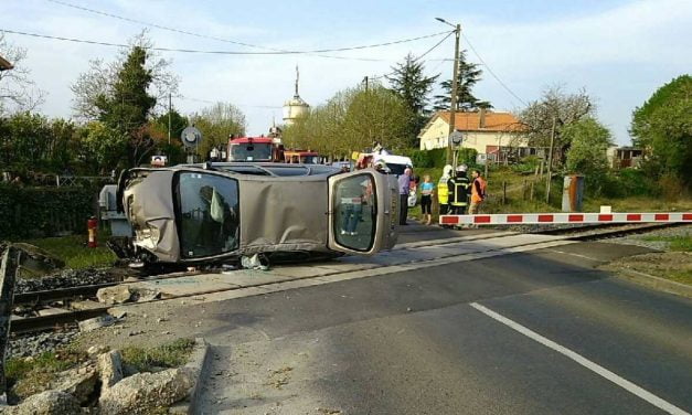 A Beauvoir-sur-Niort, il s’endort au volant et termine sa course sur la voie ferrée