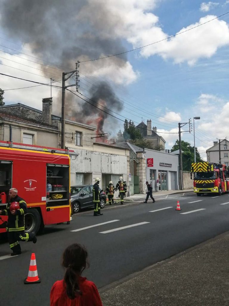 incendie avenue de Limoges Niort