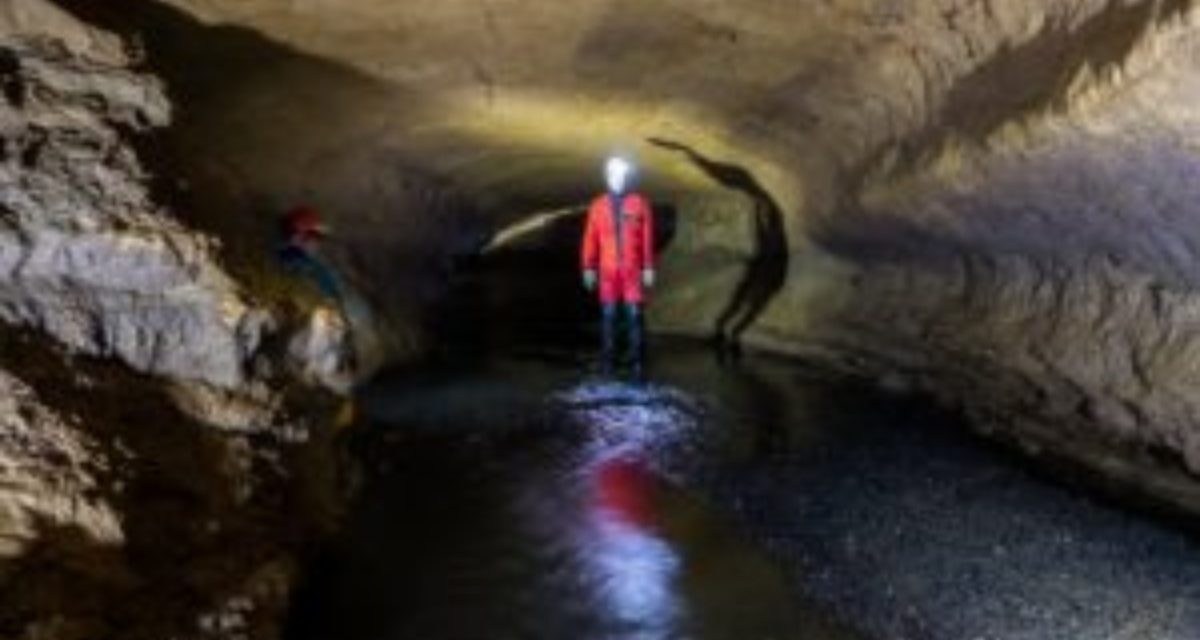 Une spéléologue blessée, secourue dans la rivière souterraine de Champdeniers