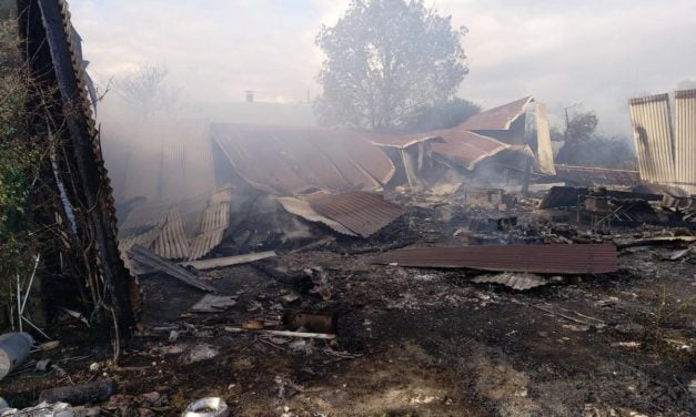 Un bâtiment agricole en feu à Prin-Deyrançon