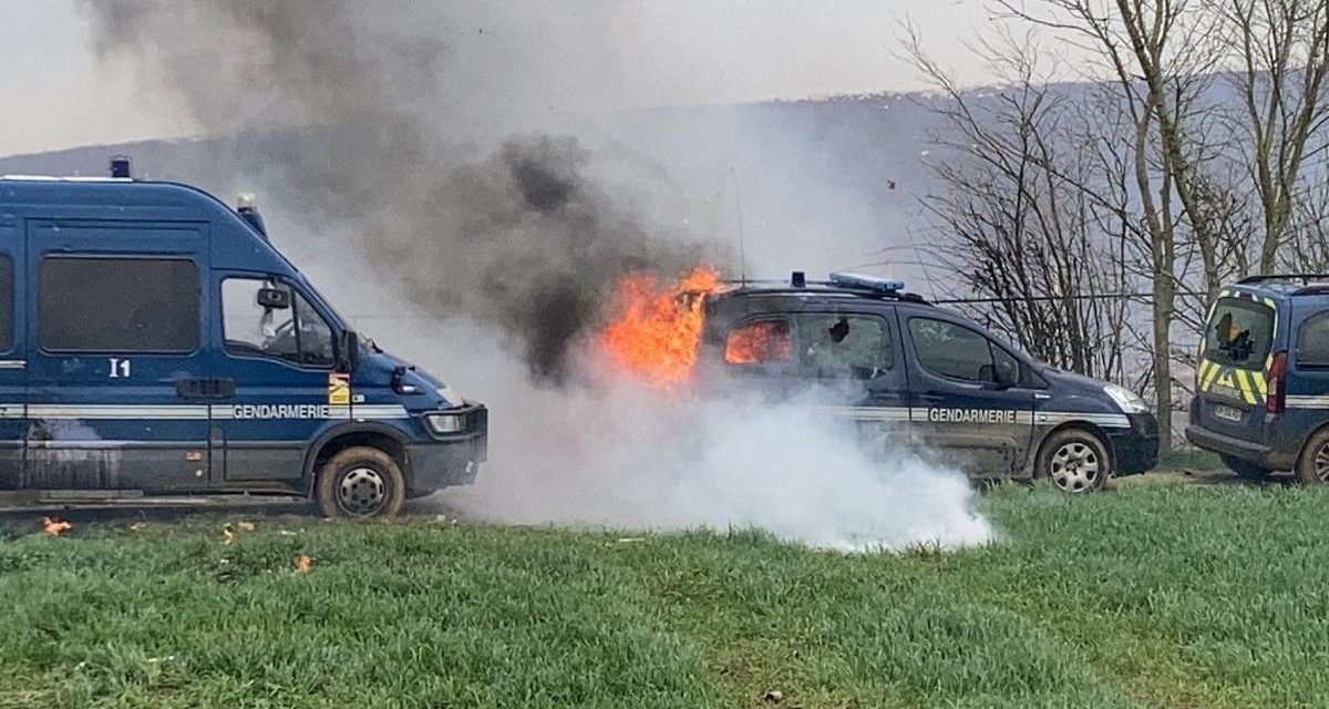 Sainte-Soline : deux plaintes déposées par une famille de victime pour tentative de meurtre et entrave aux secours