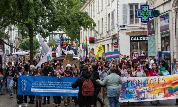 Plus de 400 personnes à la Marche des fiertés de Niort
