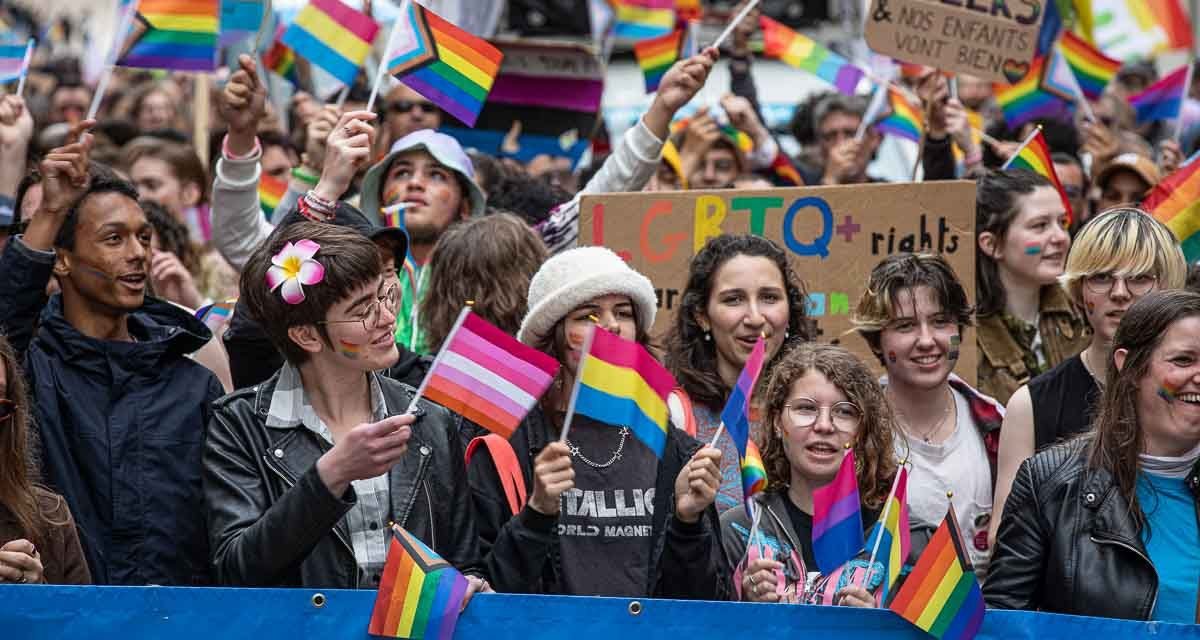 Plus de 400 personnes à la Marche des fiertés de Niort