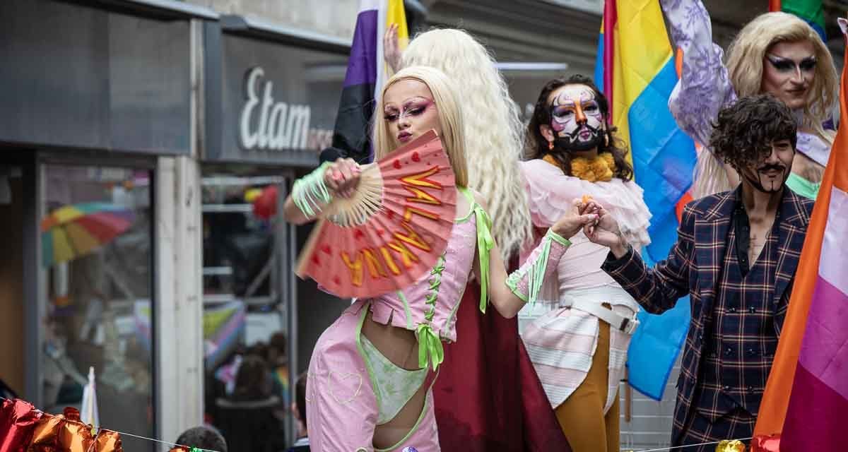 Plus de 400 personnes à la Marche des fiertés de Niort