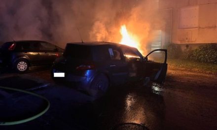 Quatre véhicules en feu dans les Deux-Sèvres