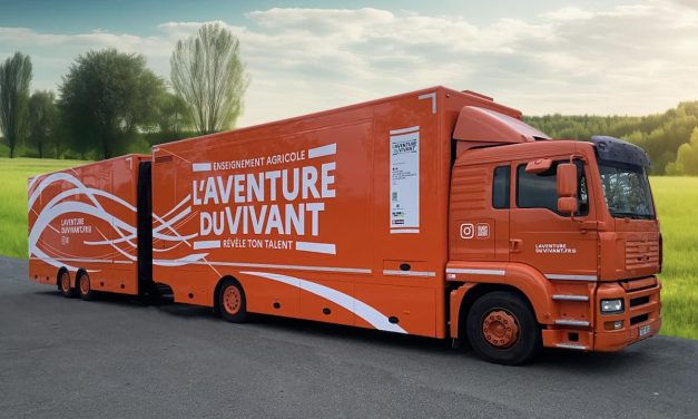 Le camion « L’ Aventure du vivant » fait escale à Niort