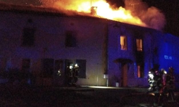 Trois maisons en feu au Beugnon-Thireuil