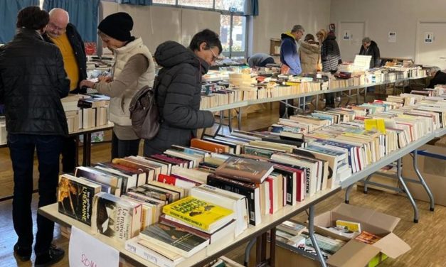 9000 livres à 1€ à saisir près de Niort