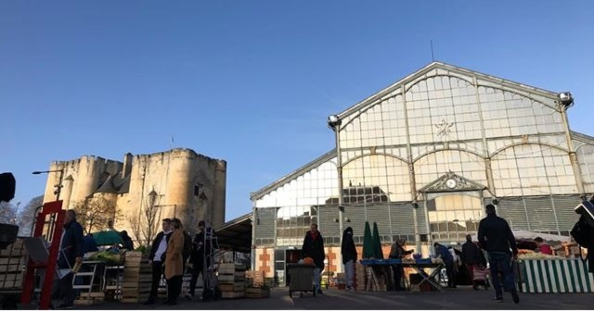 Une collecte alimentaire sous les Halles de Niort