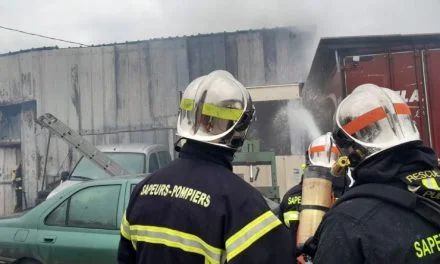 Un garage incendié près de Chef-Boutonne