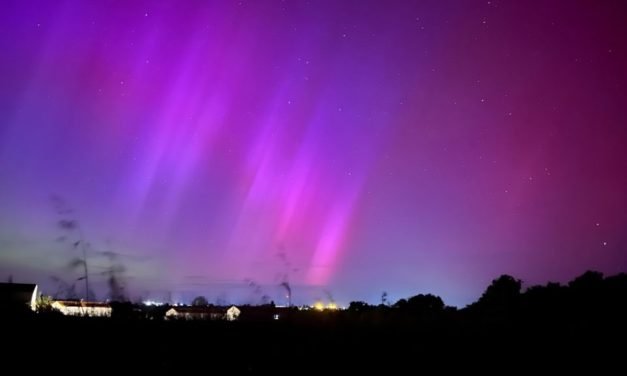 Phénomène rarissime : des aurores boréales dans le ciel niortais