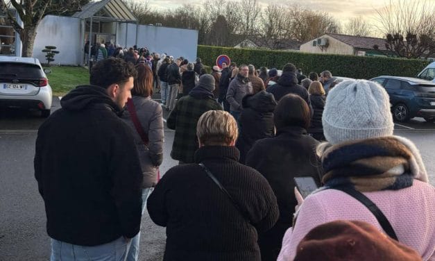 Près de Niort, les raisons de cette file d’attente pourraient en choquer plus d’un