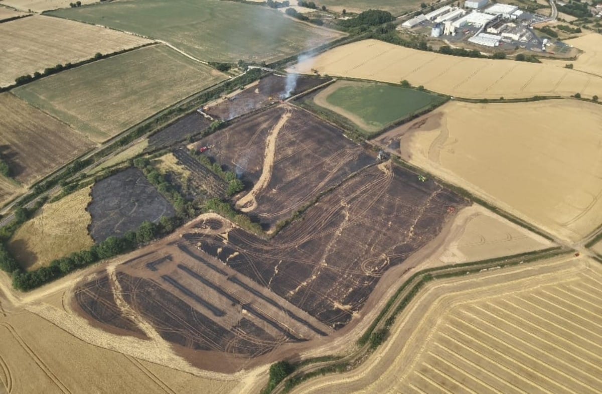 vue aérienne incendie champs céréales