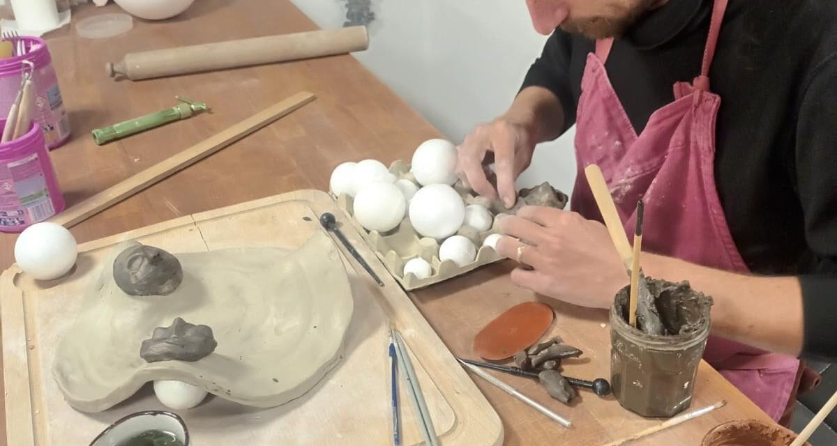 « Ici, on vient avec ses émotions » : près de Niort, cette association mise sur la thérapie par la création