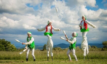 La Cie Cirkomcha en fêtes dans les rues de Niort