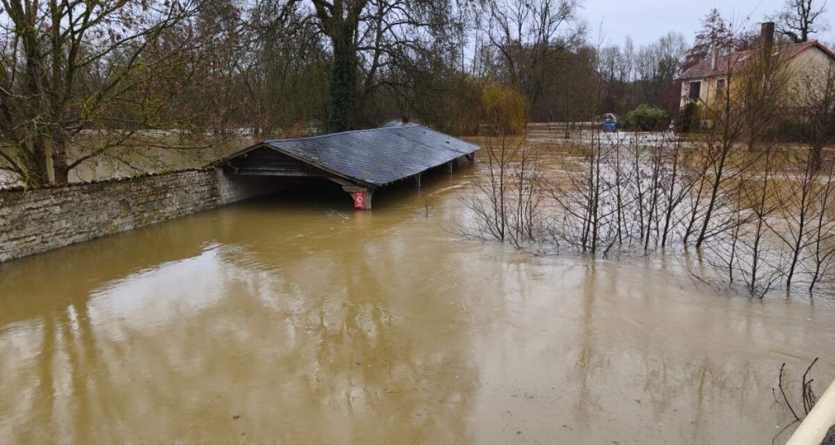 [PHOTOS] L&rsquo;eau monte dans les Deux-Sèvres : le pic de crue atteint cette nuit