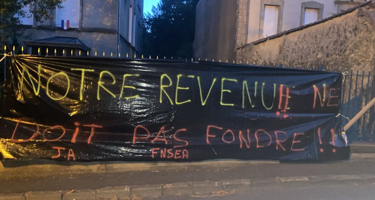 « Nous ne réclamons pas la charité » : le coup de colère des agriculteurs de la FNSEA 79